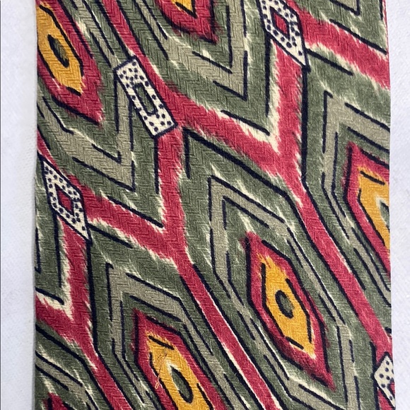 Vibrant Green and Red Ikat Pattern Tie - Picture 2 of 5